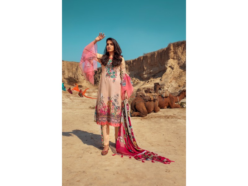 Luxury Lawn DC 1430 | Dollat Combinations Official