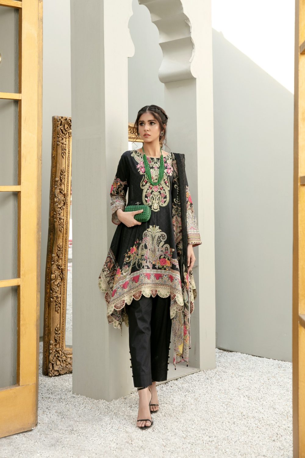 Luxury Lawn AL 280 | Dollat Combinations Official